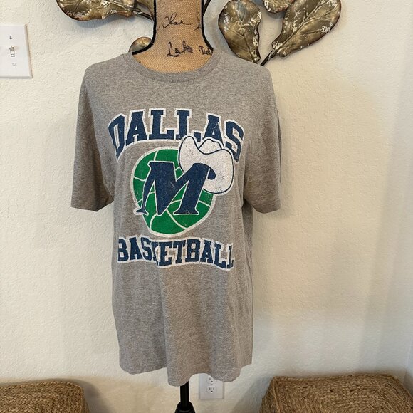 Bundle Graphic T-Shirts – Size M & L – 9 Tees - Picture 13 of 15